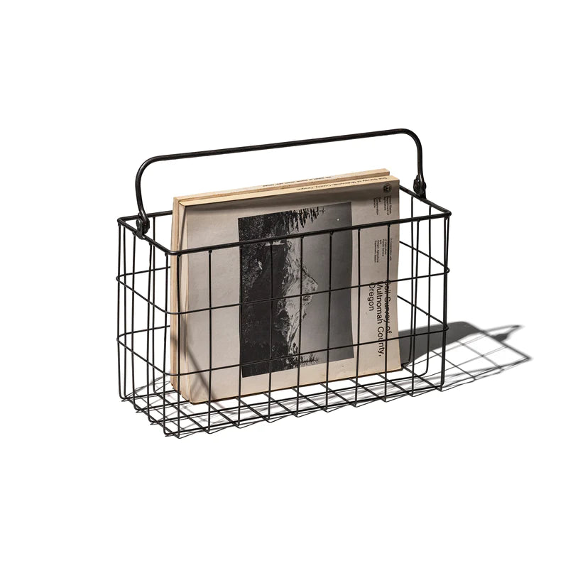 PUEBCO / MAGAZINE WIRE BASKET