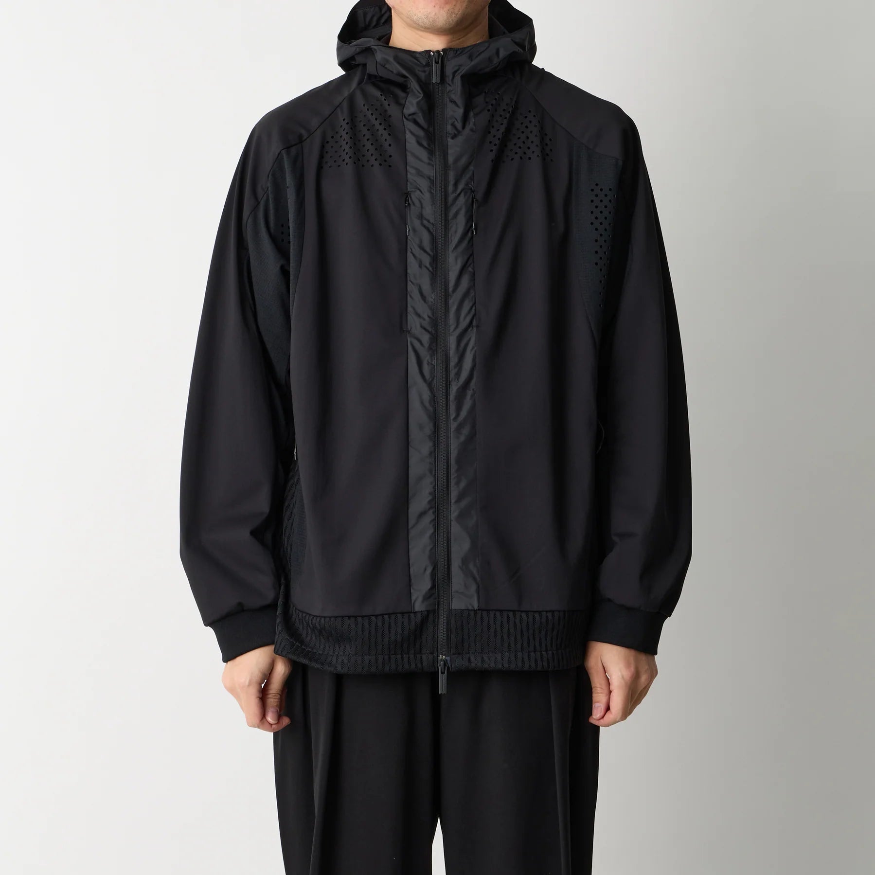 whitemountaineering ホワイトマウンテニアリング ギャラリー：ユニクロとホワイトマウンテニアリングが三度コラボへ