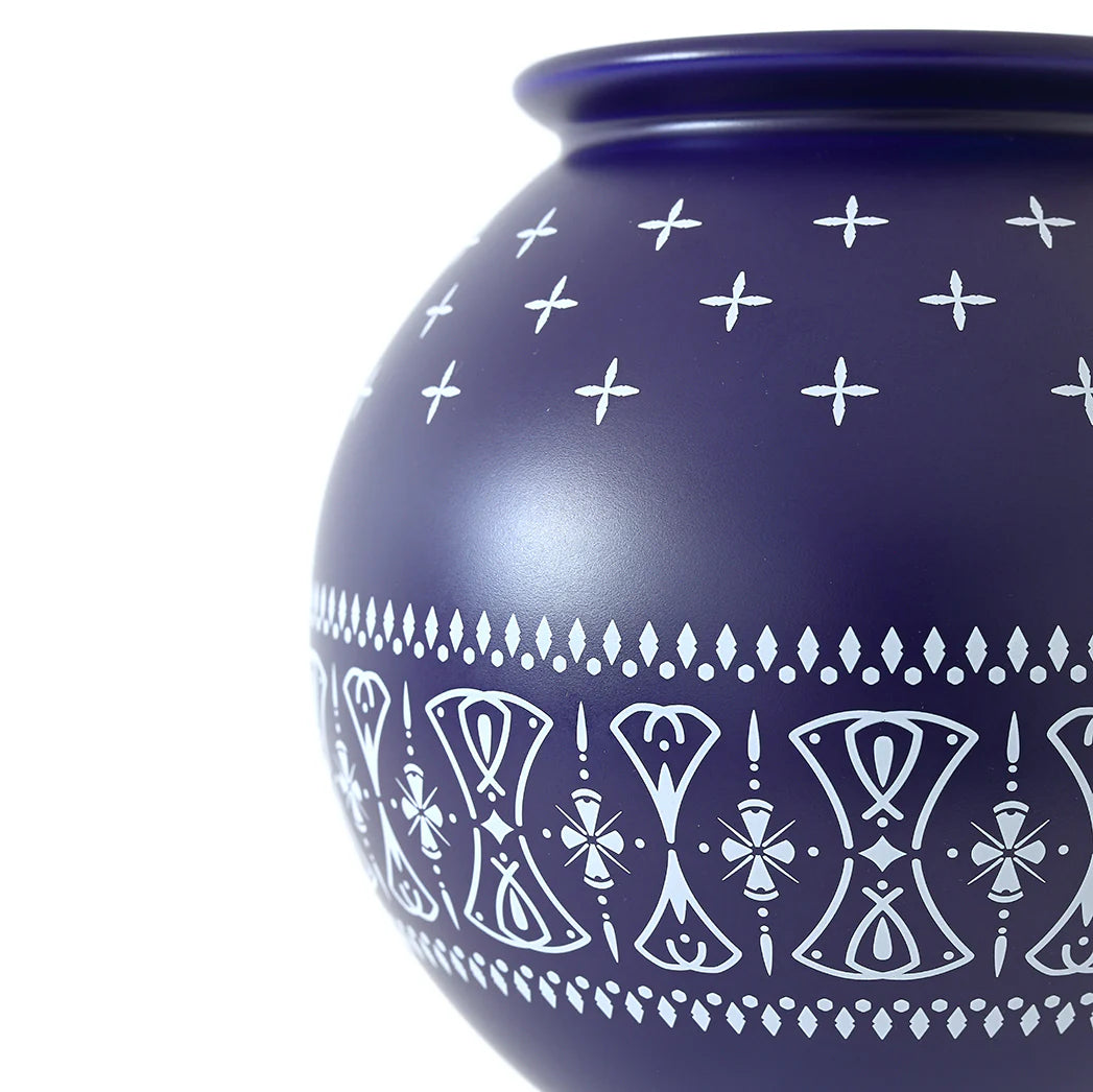 FLOWER VASE