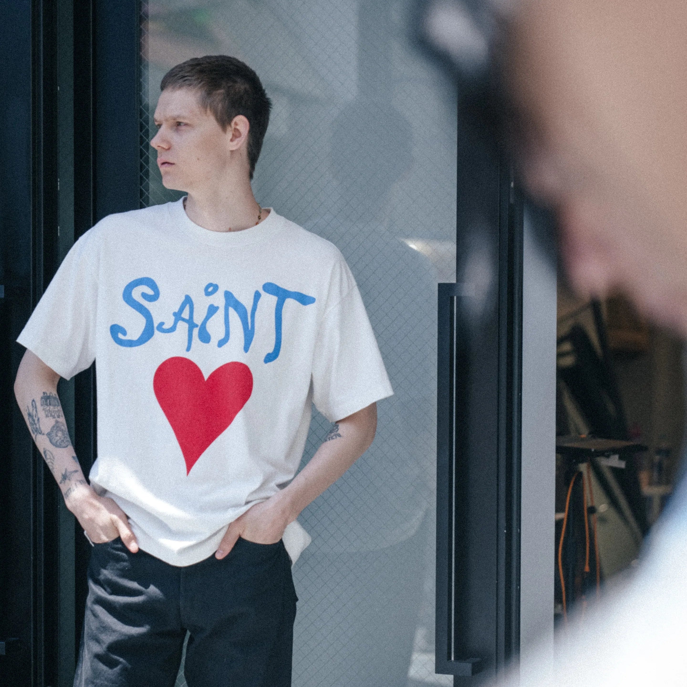 SM-MK1-0000-011/SS T-SHIRT/DEEP/WHITE