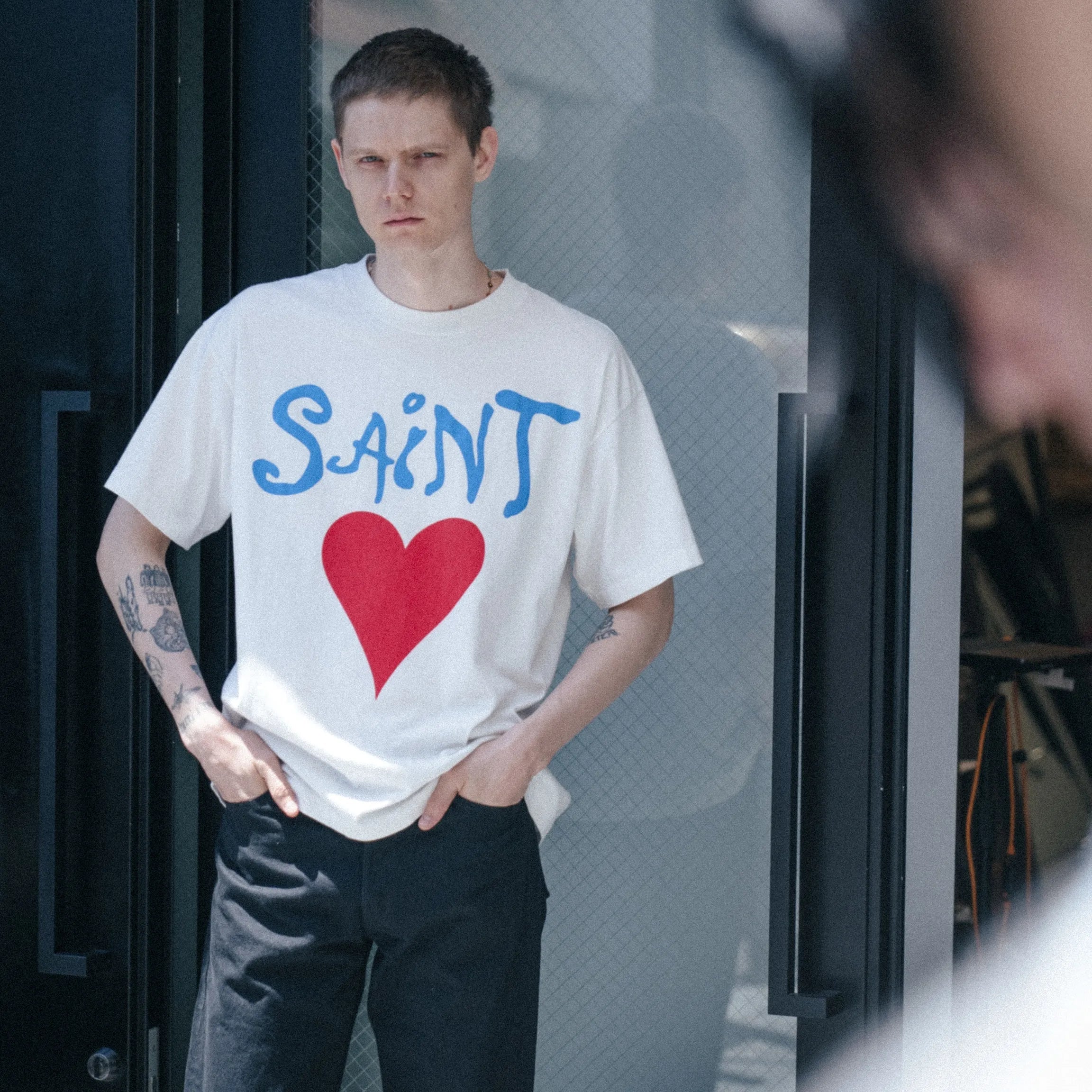 SM-MK1-0000-011/SS T-SHIRT/DEEP/WHITE