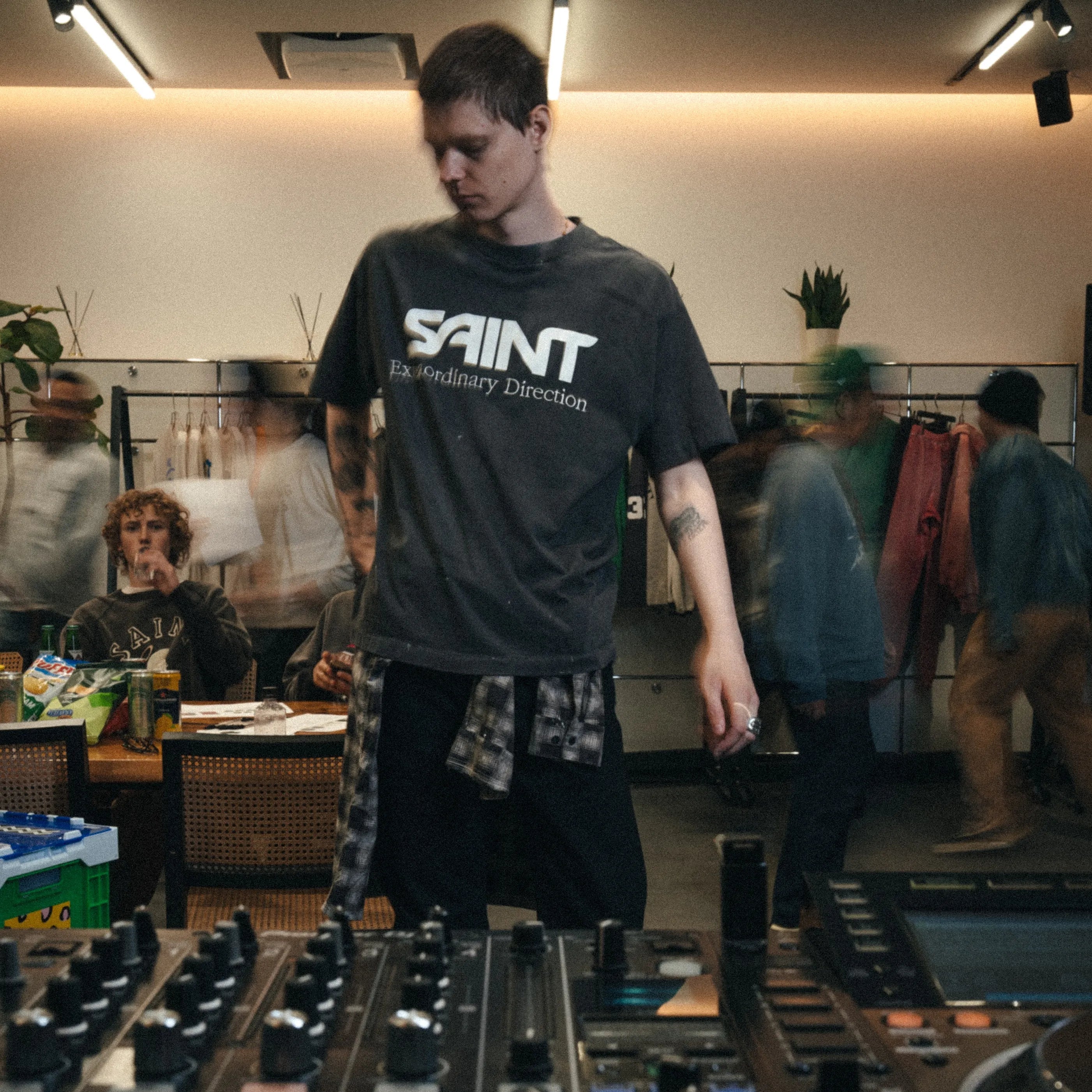 SM-MK1-0000-005/SS T-SHIRT/EMBROIDERY/BLACK