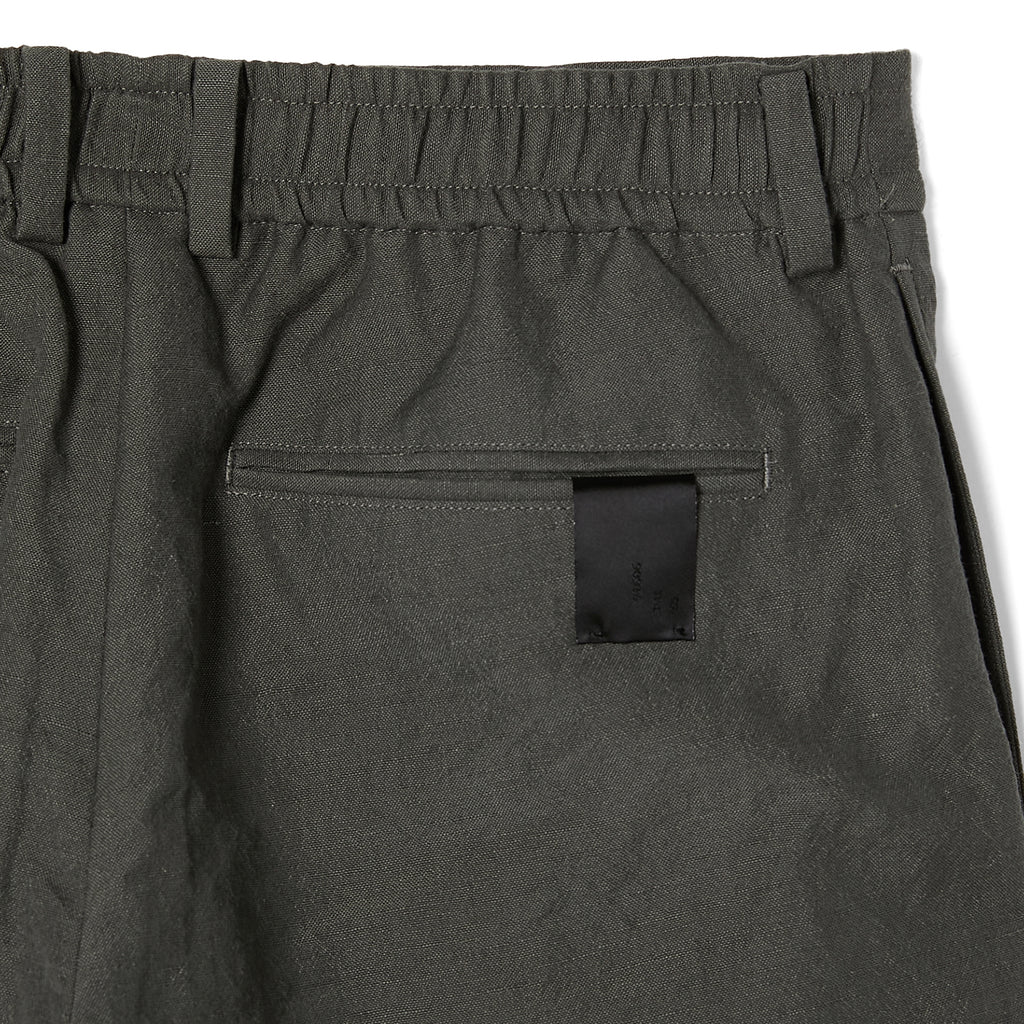[2251-PT50-001] TUCKED HALF PANTS [2 COLORS]
