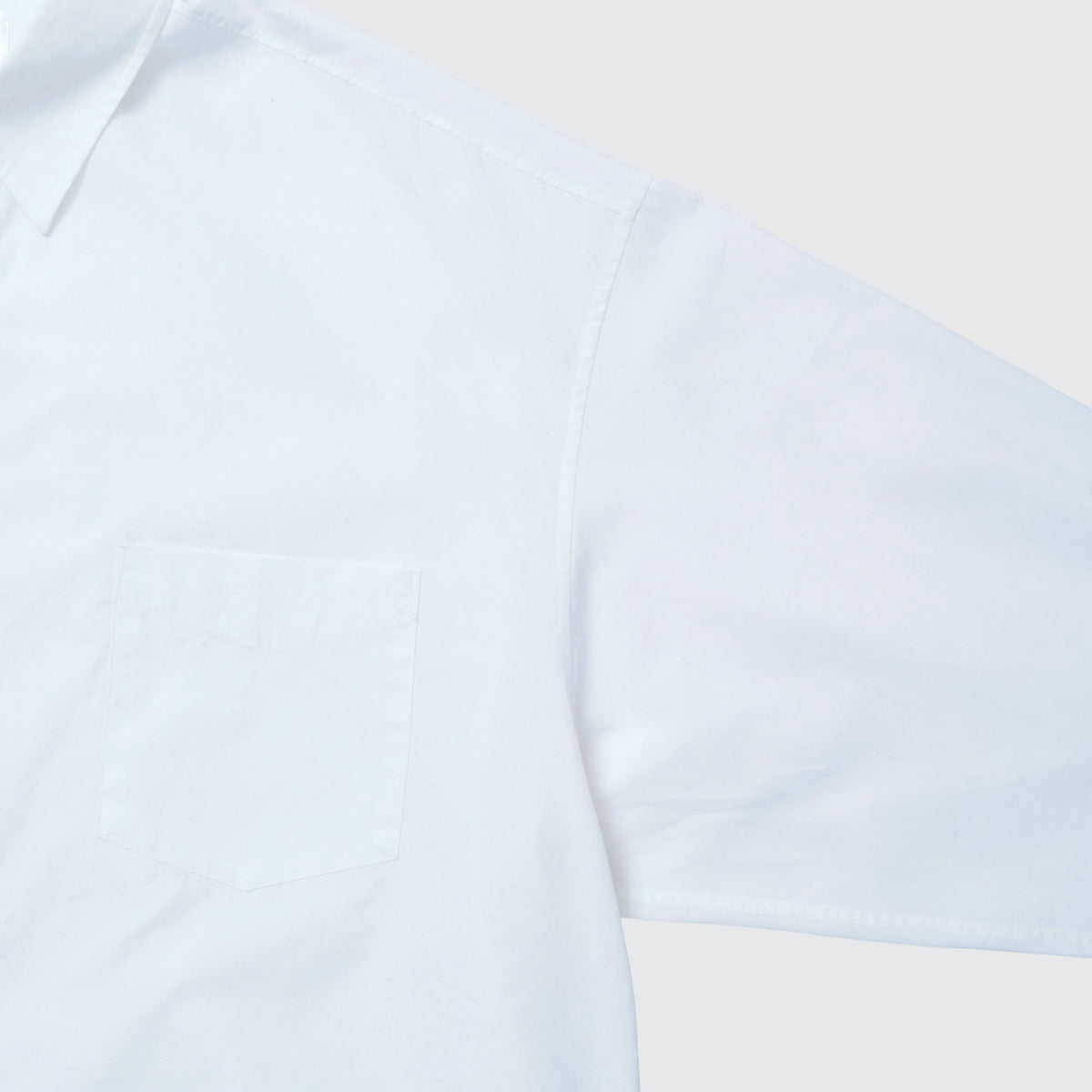 THE DEFINITIVE ESSENTIAL SHIRT [2COLERS]