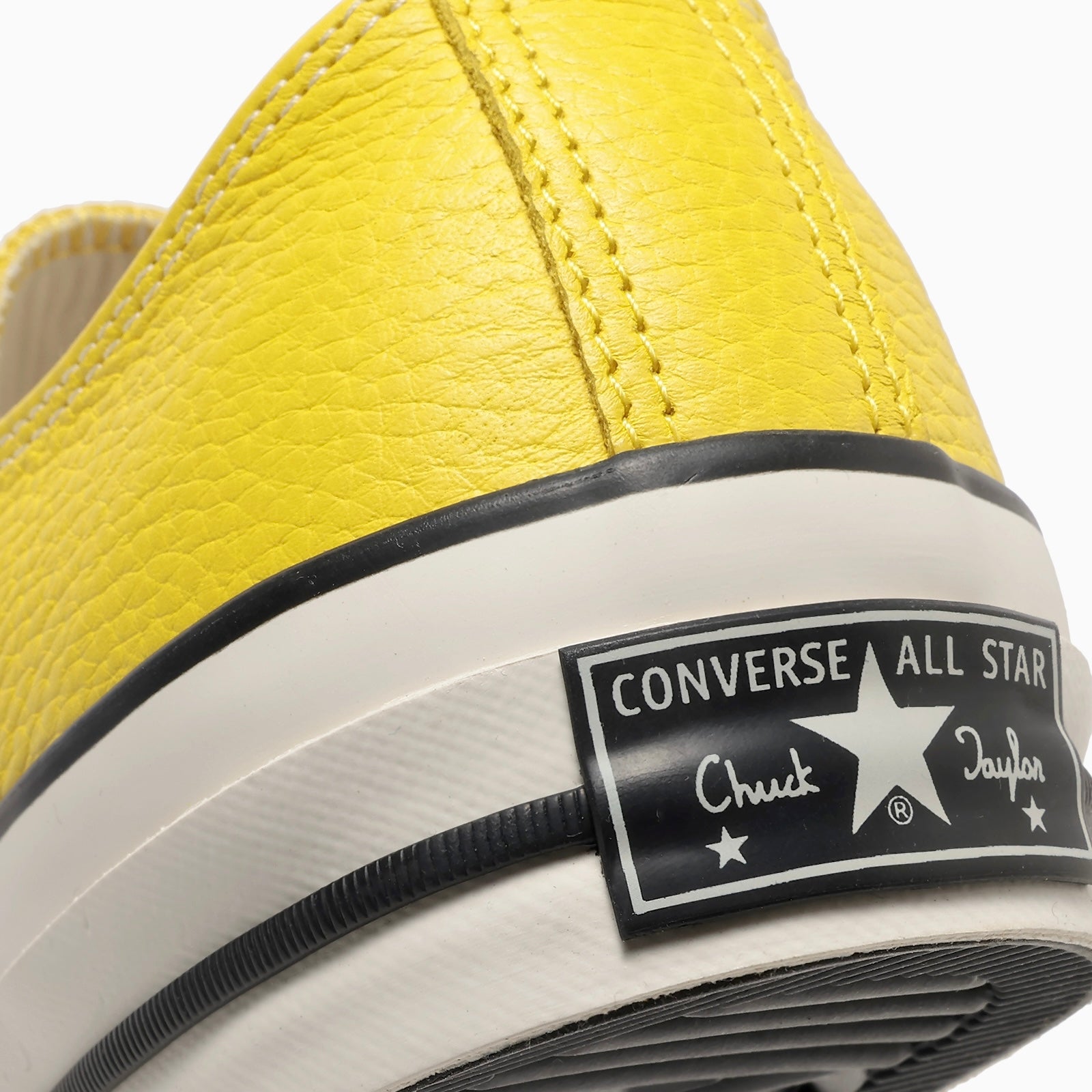 CHUCK TAYLOR LEATHER OX