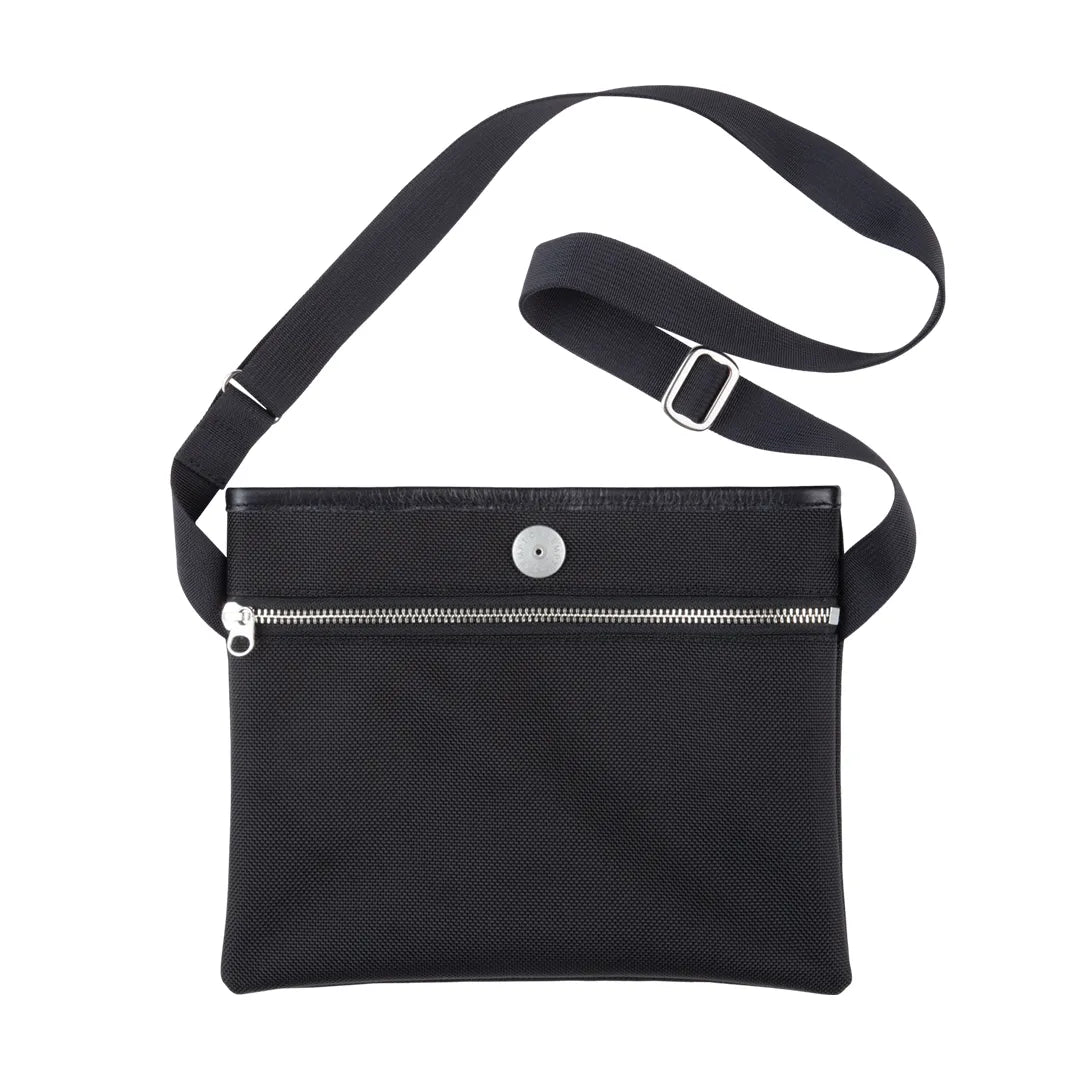 HARD SMALL POCKET BAG