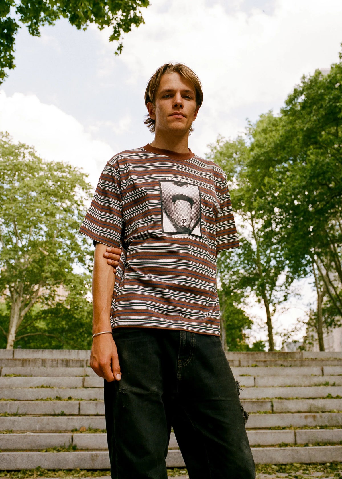MULTI BORDER TEE