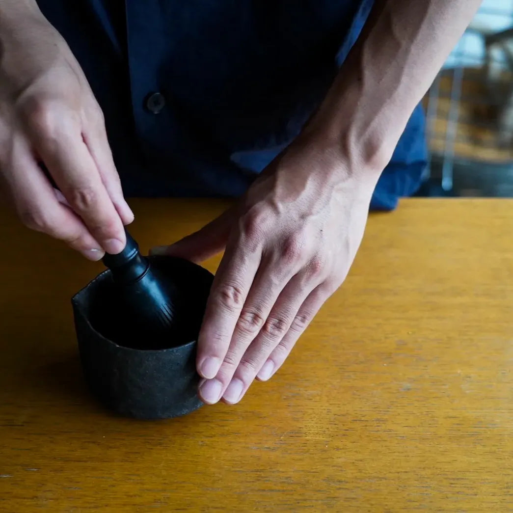 作家茶碗TEBINELI