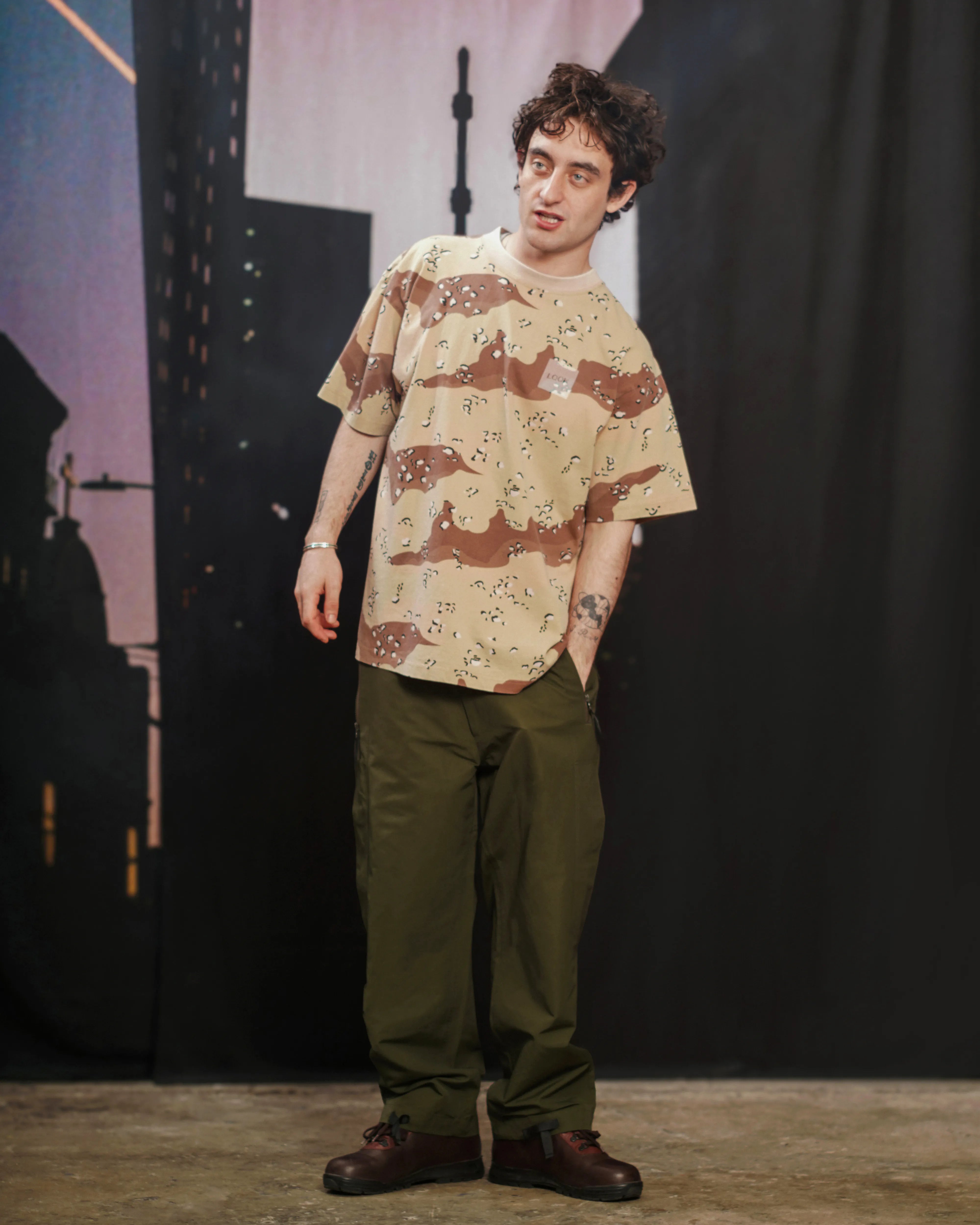 CAMO BOX LOGO TEE