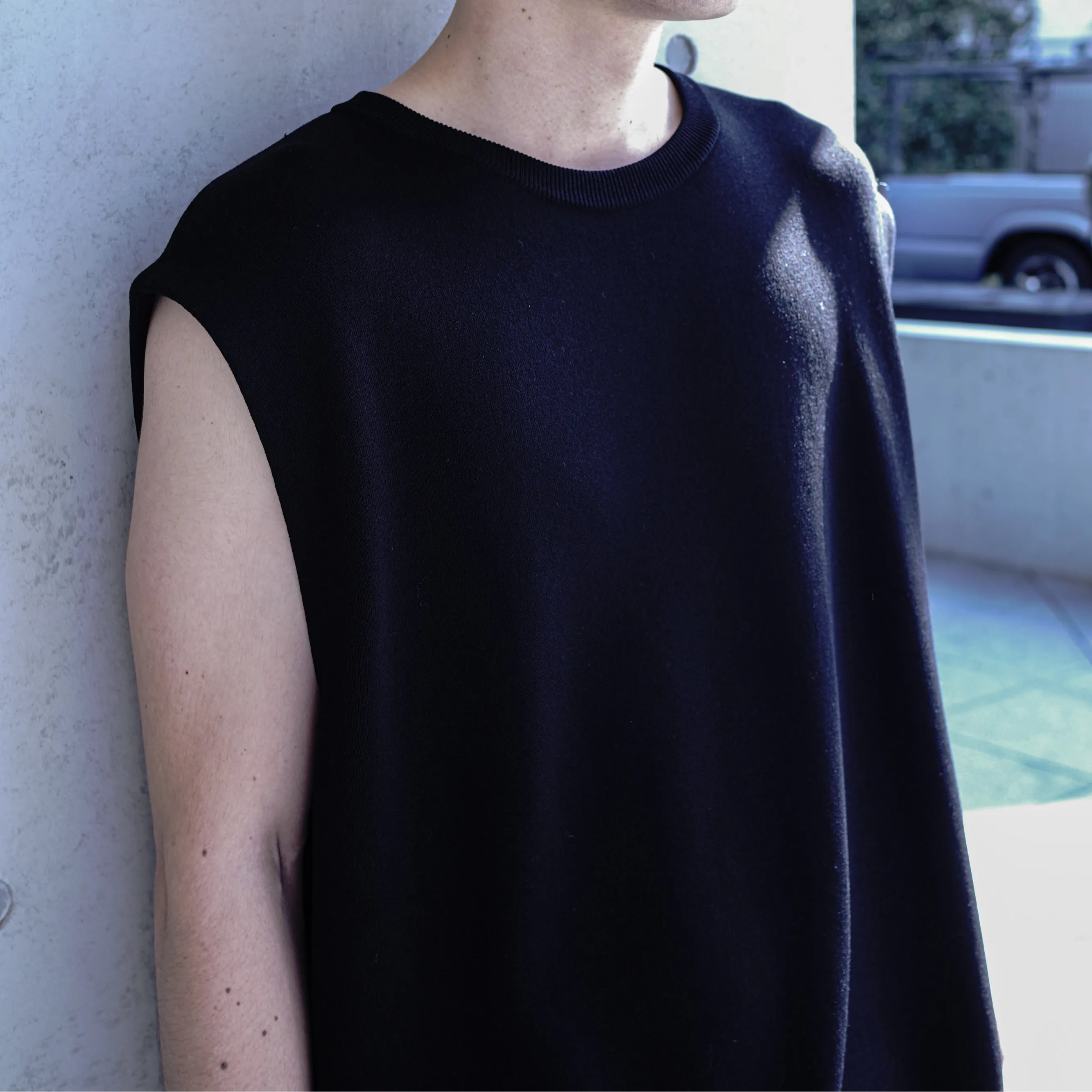 MONOLITH KNIT NO SLEEVE T