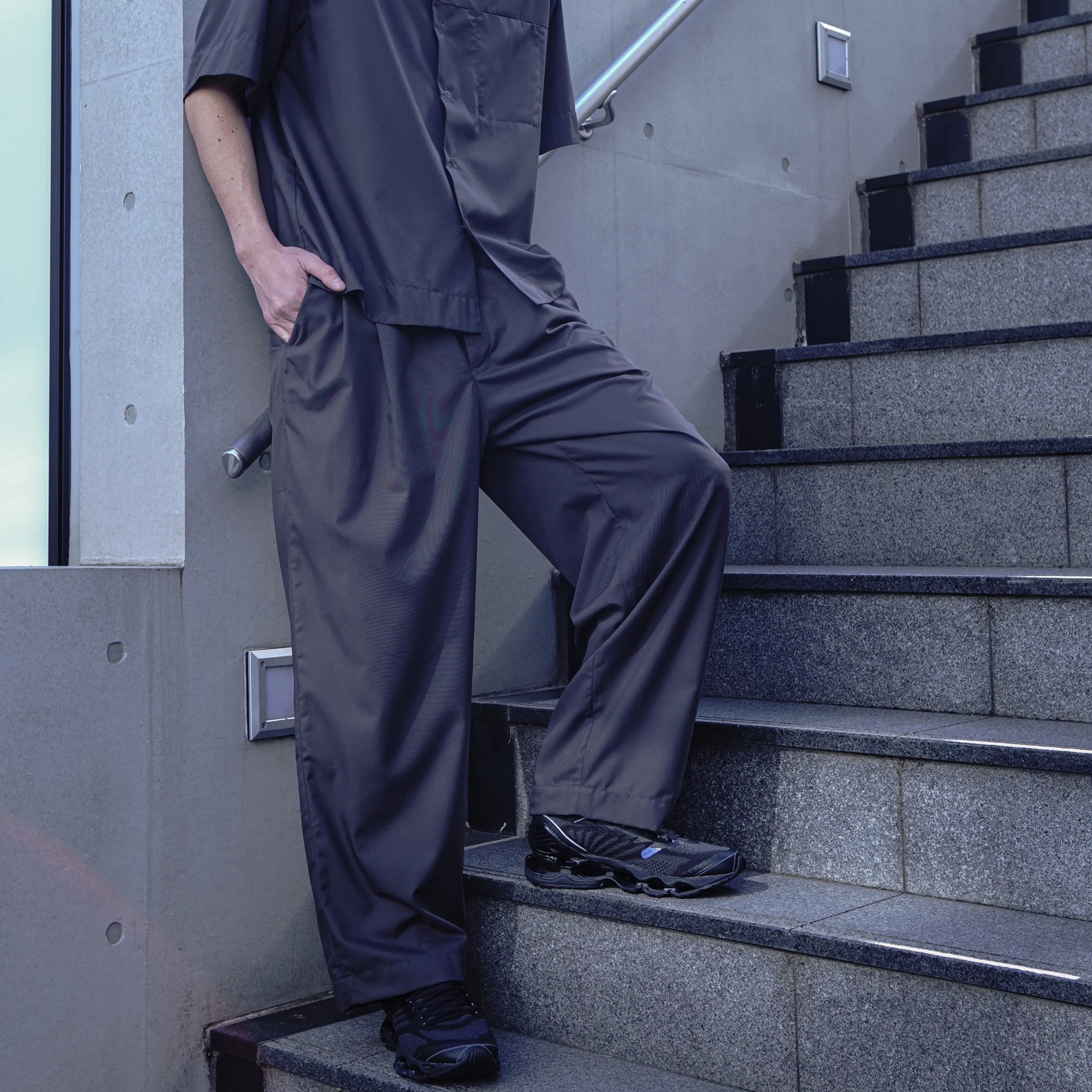 MONOLITH EZ SLACKS