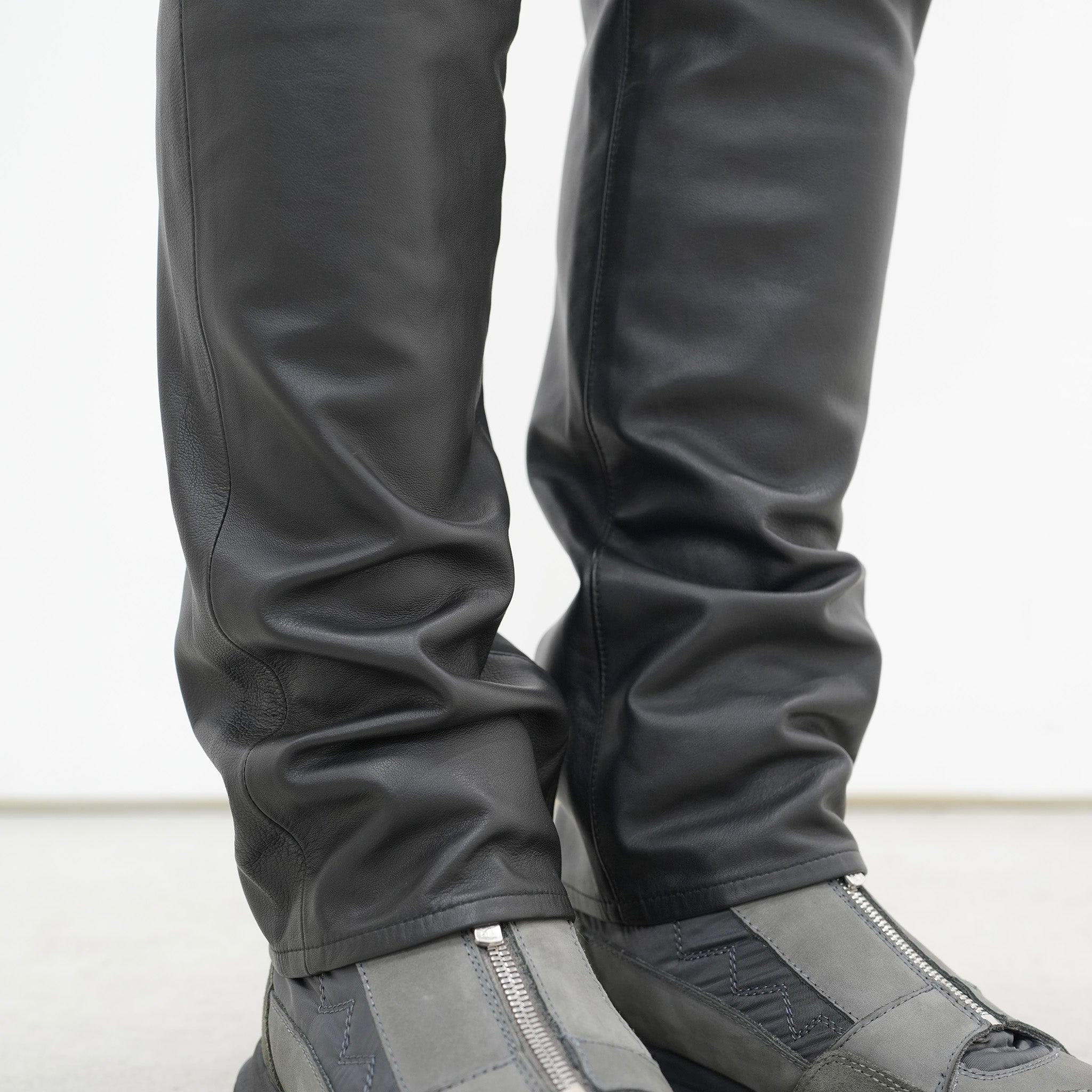 DWELLER 5P JEANS 01 SHEEP LEATHER | nonnative（ノンネイティブ） | THE GROUND depot.  ONLINESTORE