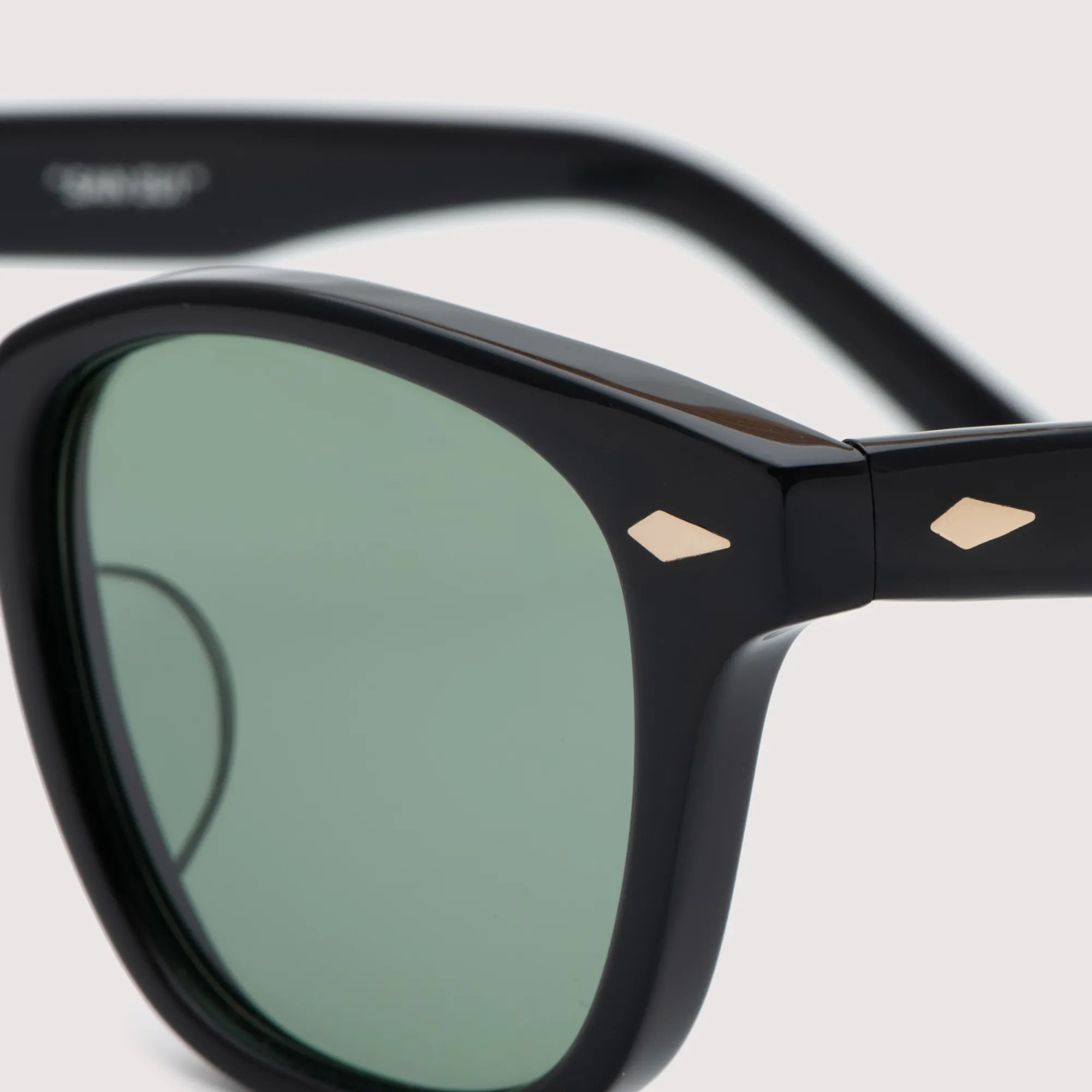 SANSUI #H2 GROSS BLACK × GREY GREEN POLARIZED LENS