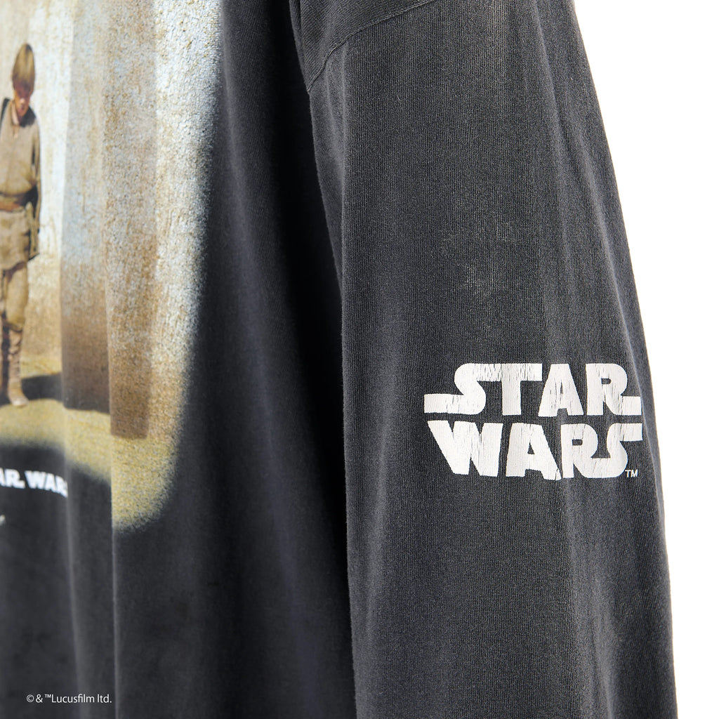 SM-HR8-0000-C64/SW_LS TEE /DARTHVADER/BLACK