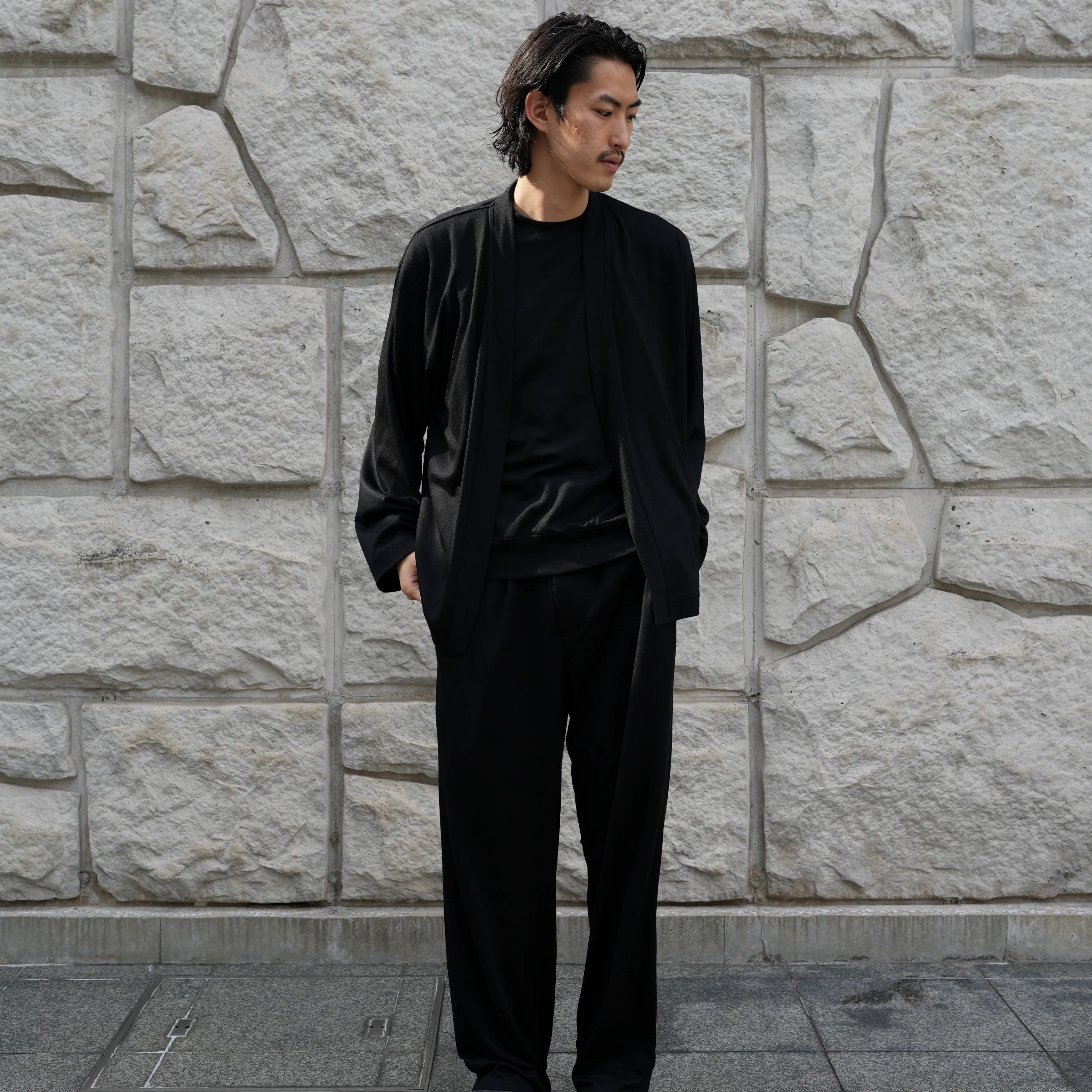 Button-less Cardigan