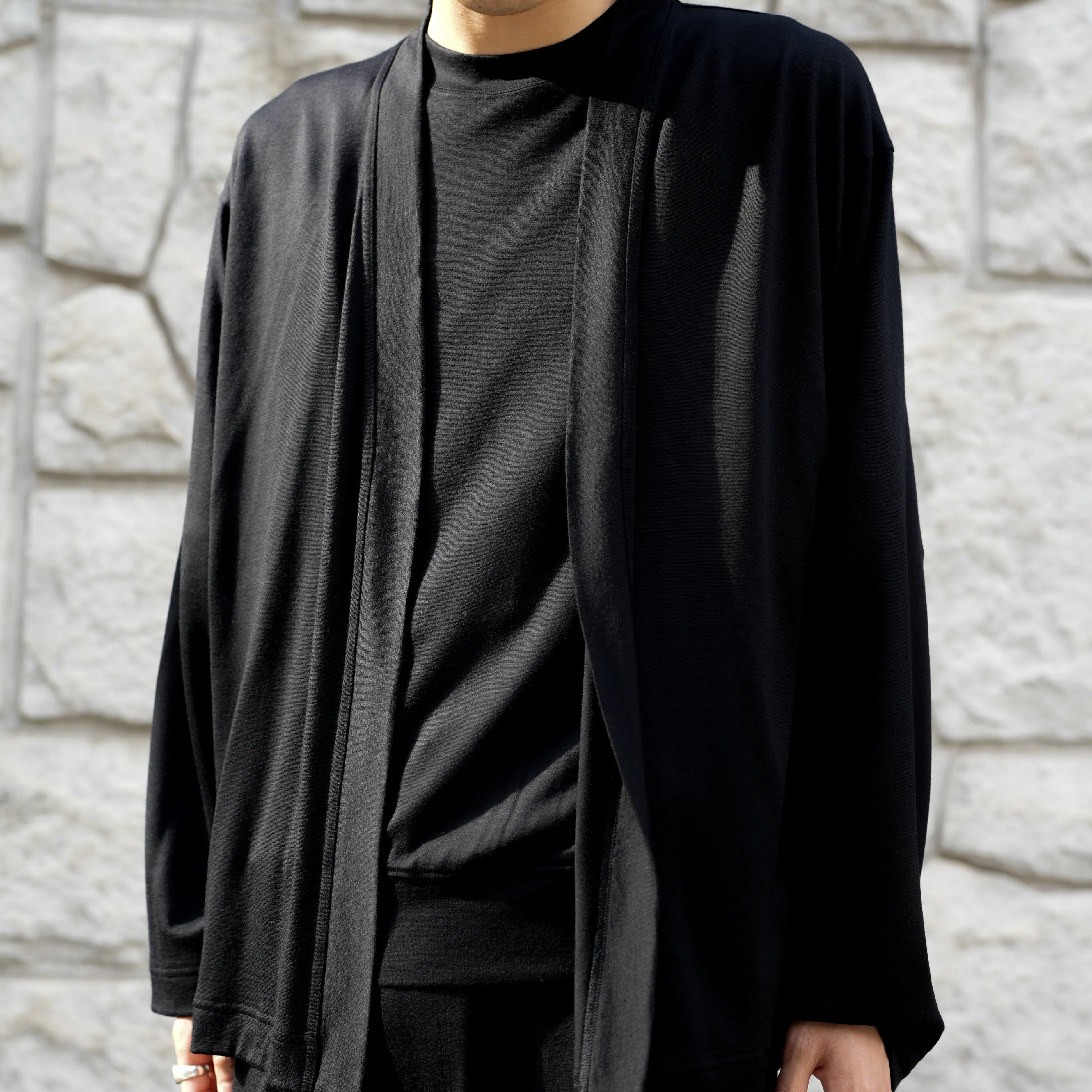 Button-less Cardigan