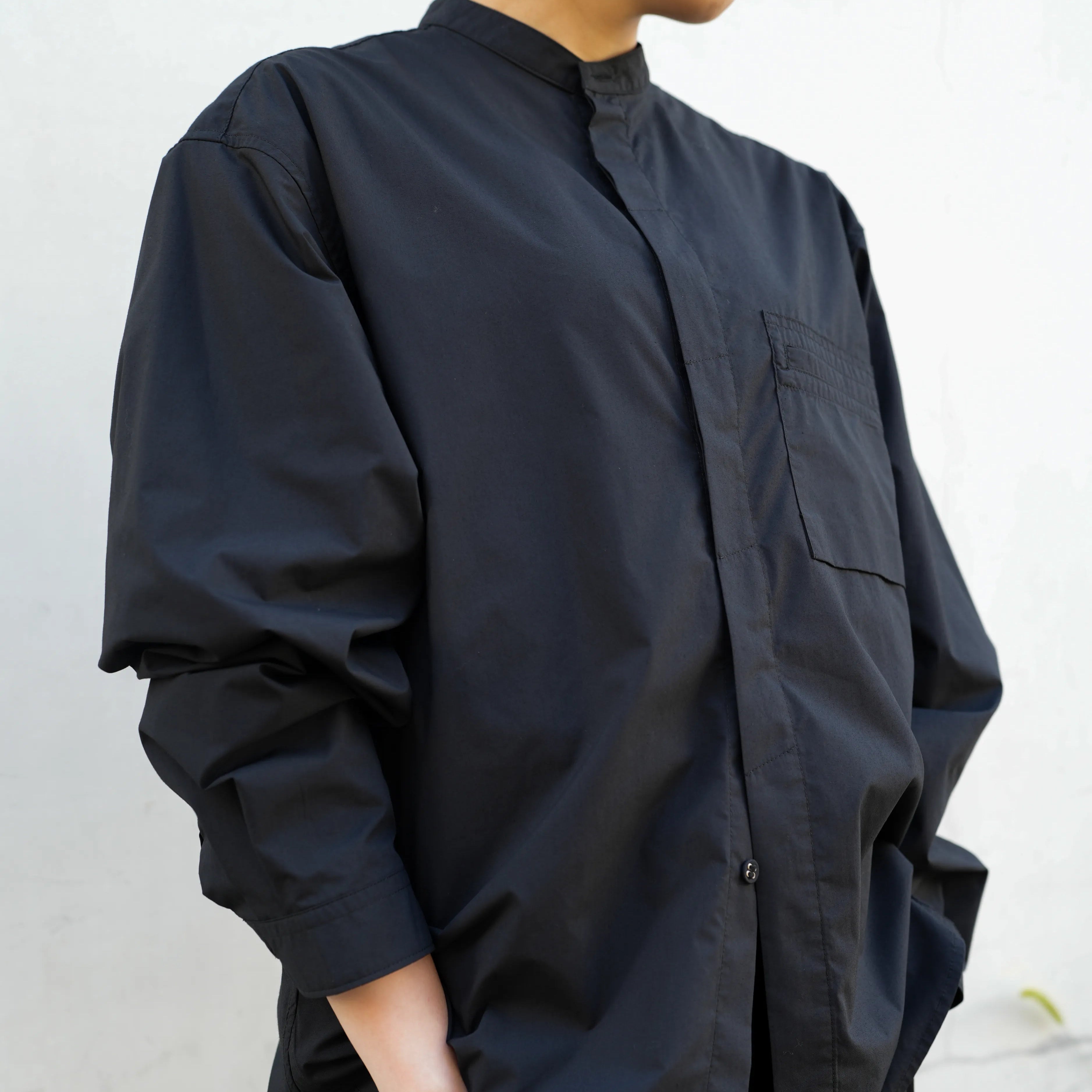 WIDE GUSSET SLEEVE SHIRT