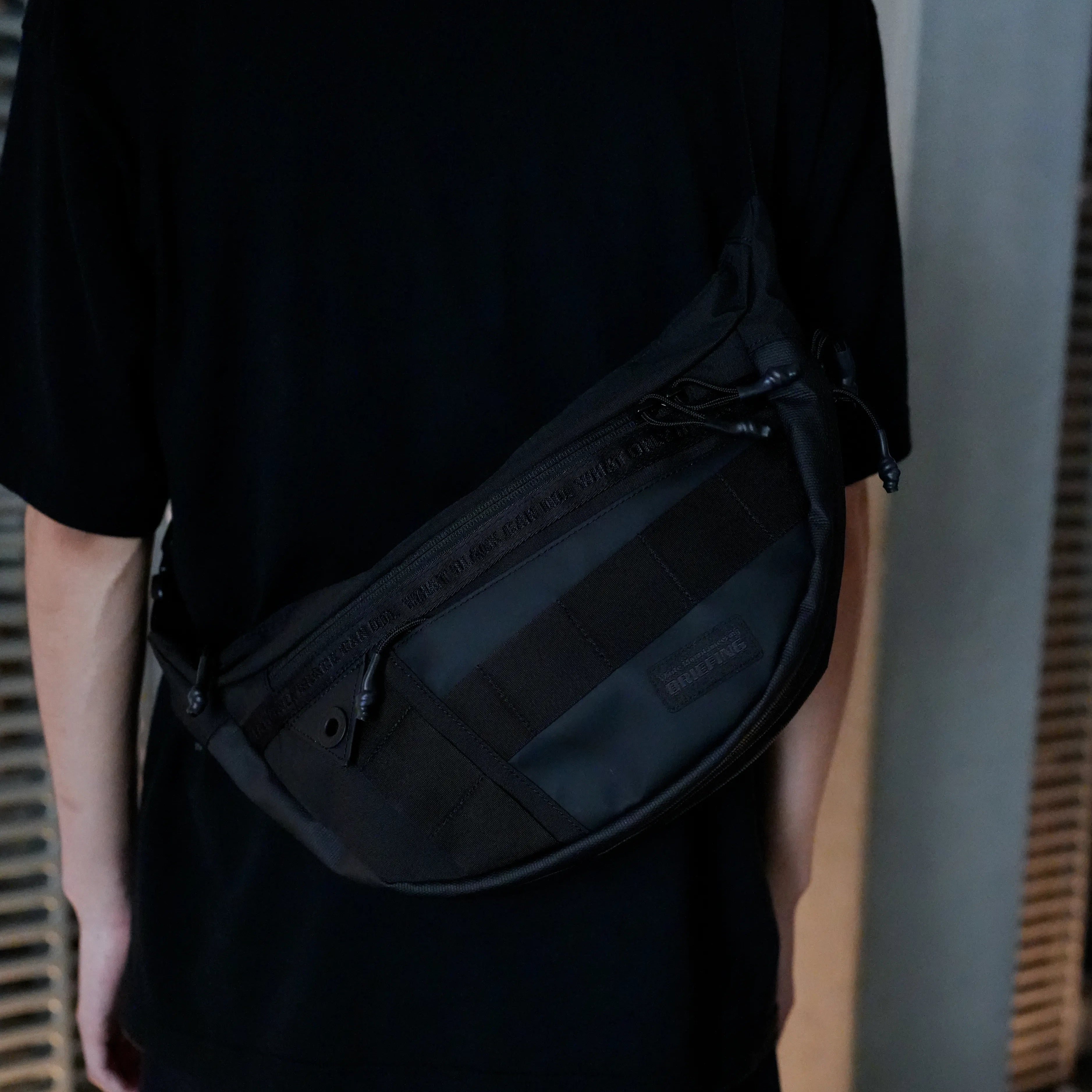 WM×BRIEFING BODY BAG