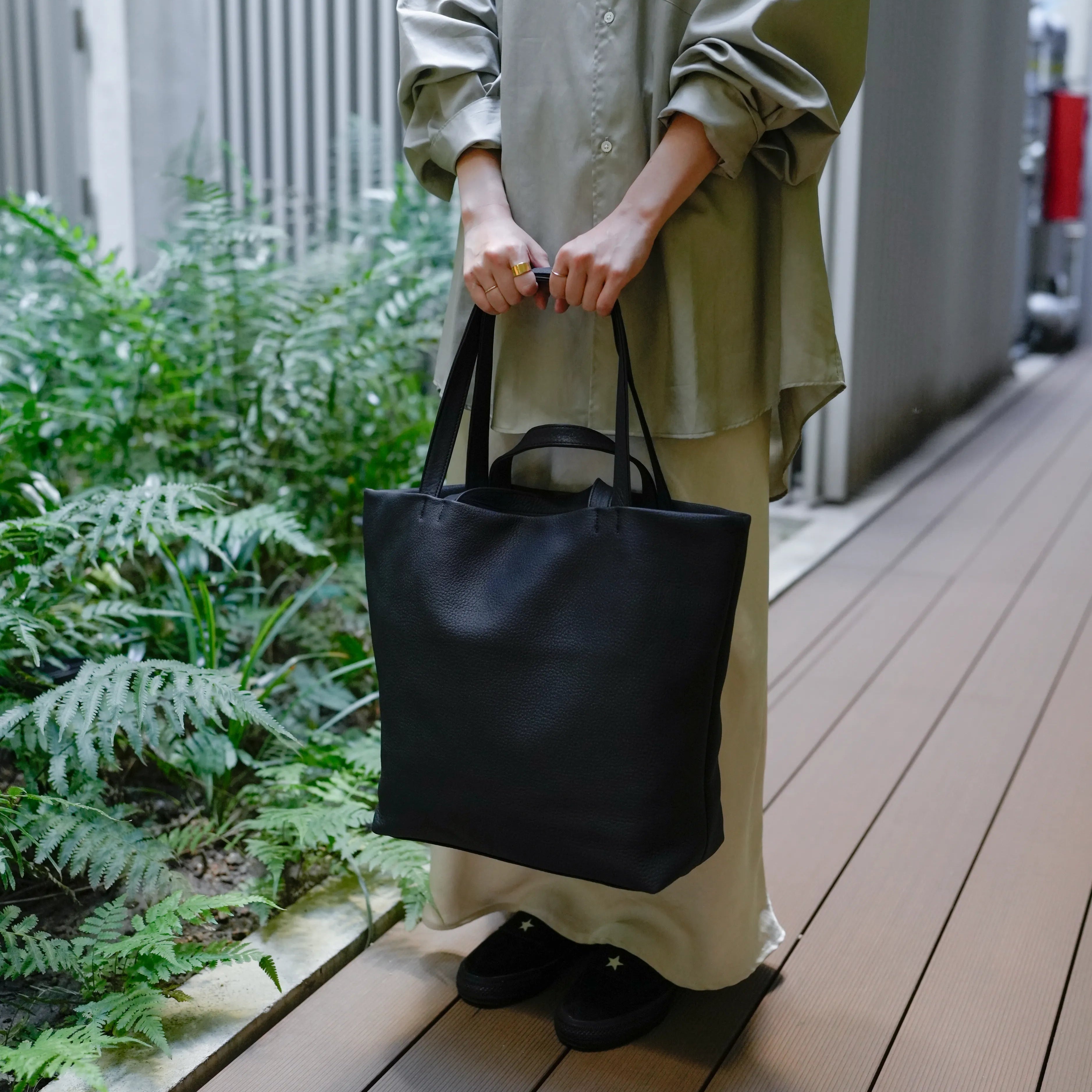 EO SHRINK MERCH TOTE BAG