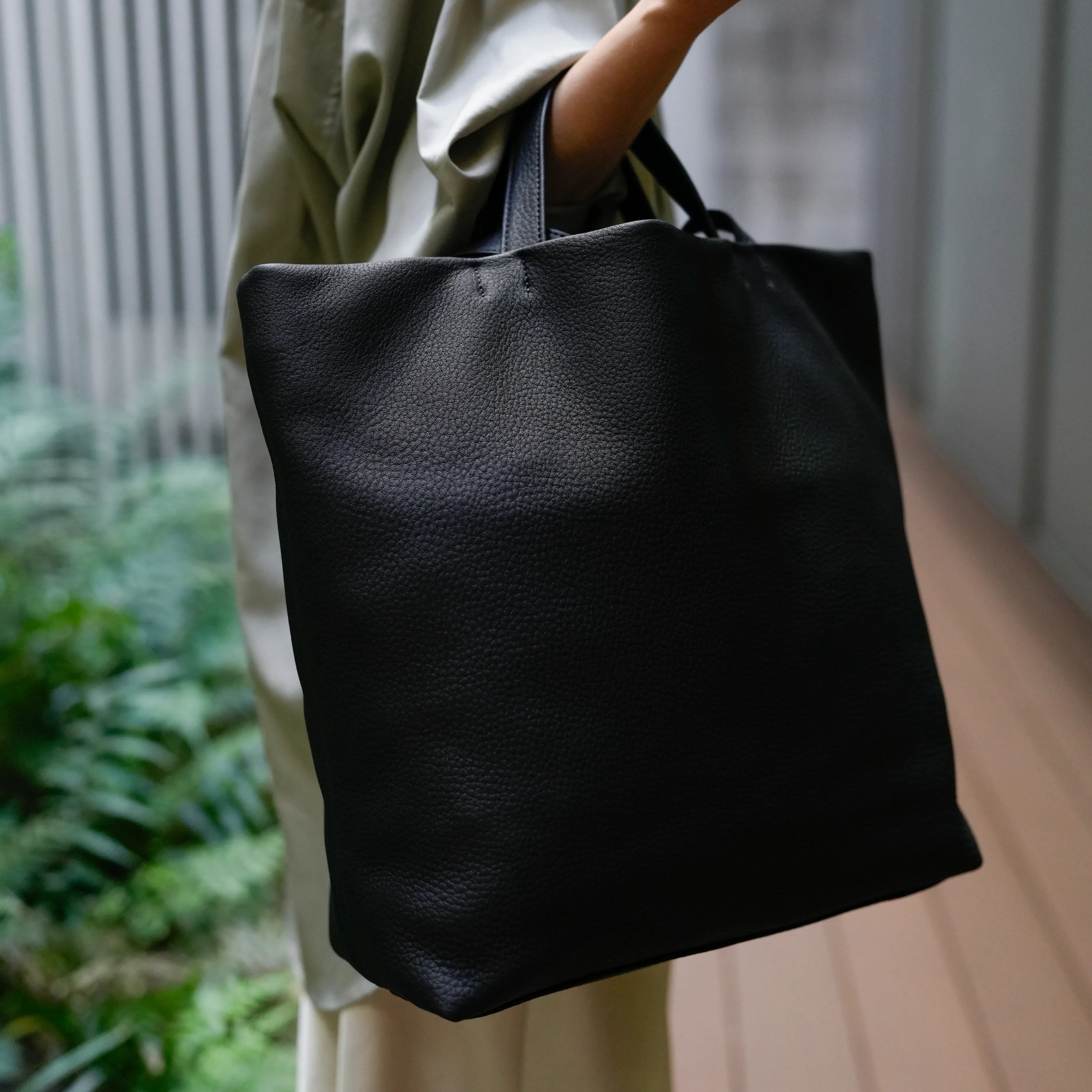 EO SHRINK MERCH TOTE BAG