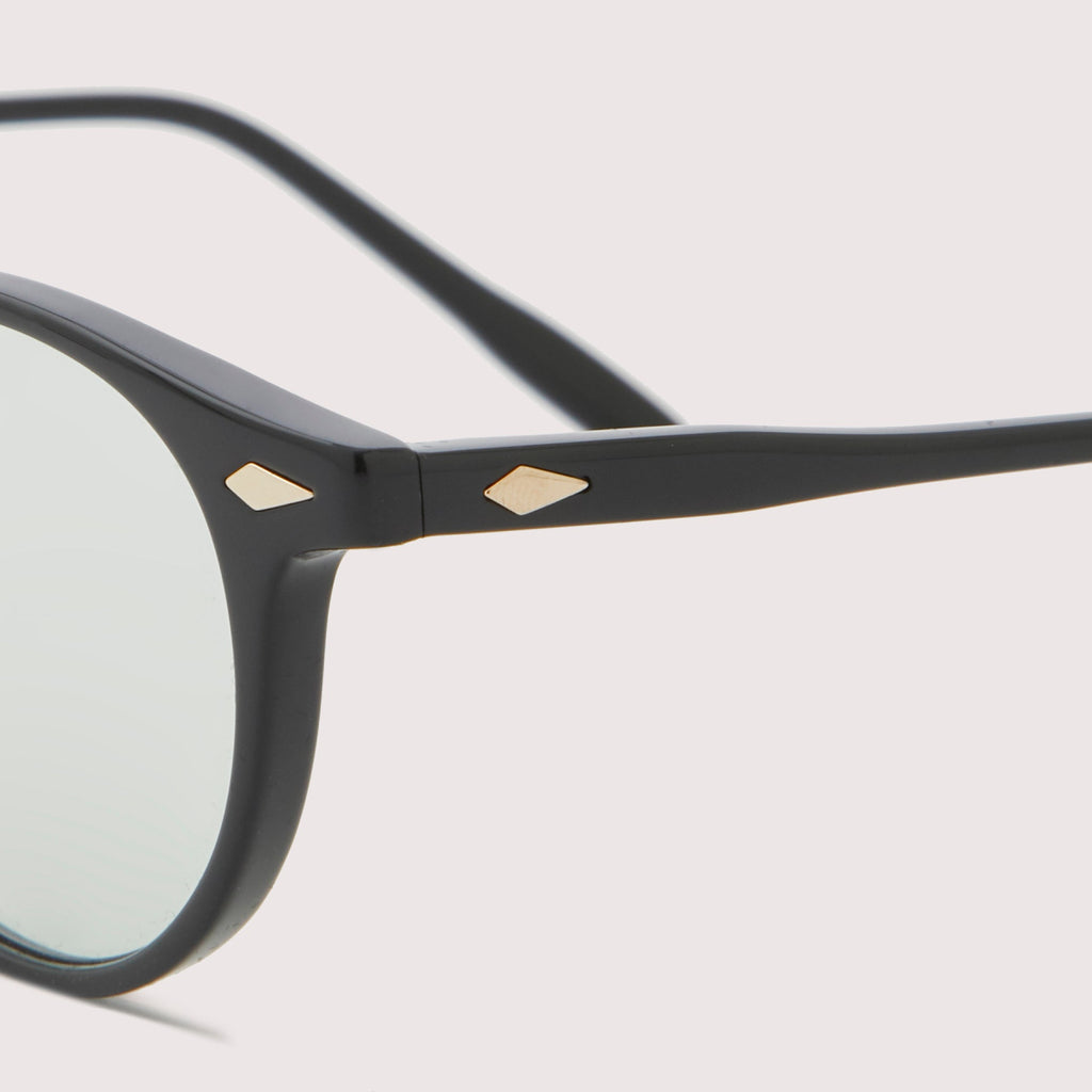 TSUKIYOMI #2 GLOSS BLACK × GREY GREEN to D.GREY（調光レンズ）