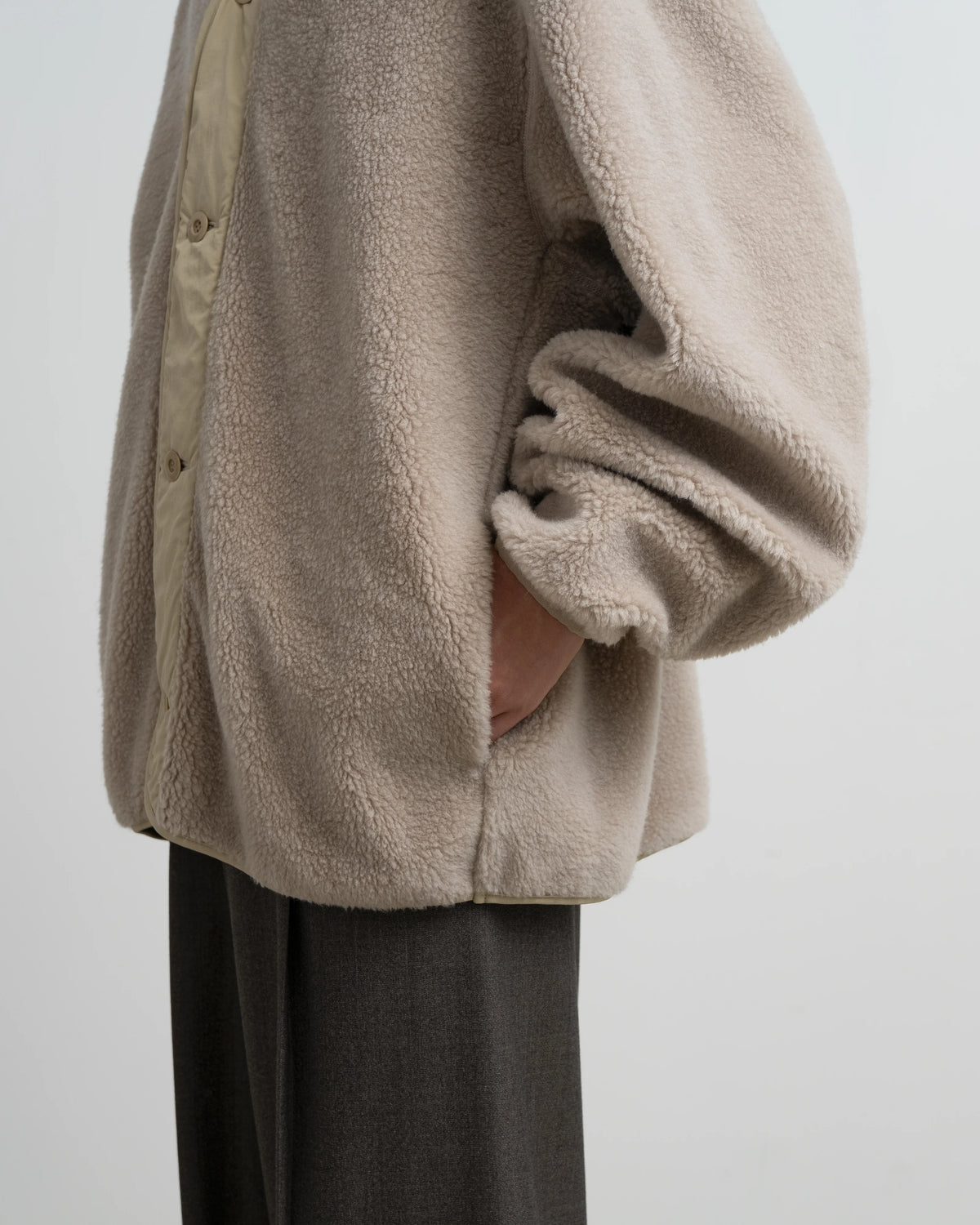 Wool Boa Liner Blouson着用画像