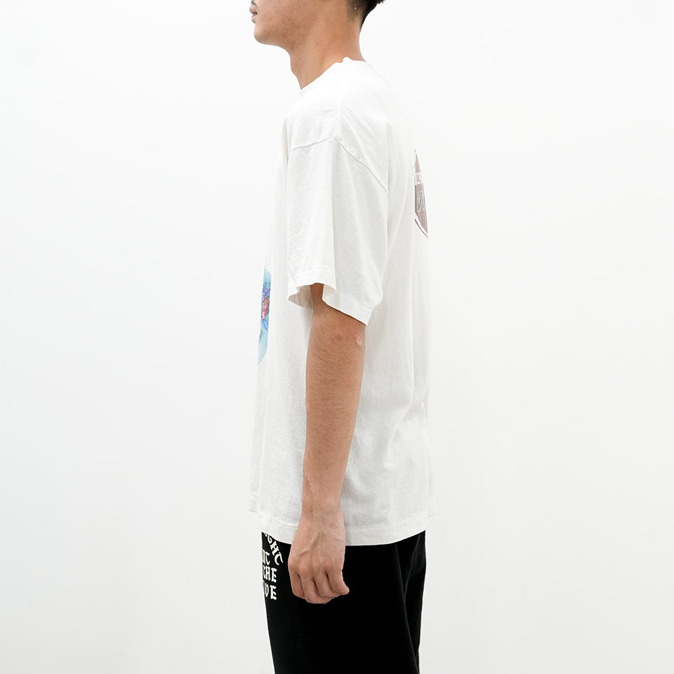 SM-YS1-0000-006/SS TEE/VANITY/WHITE