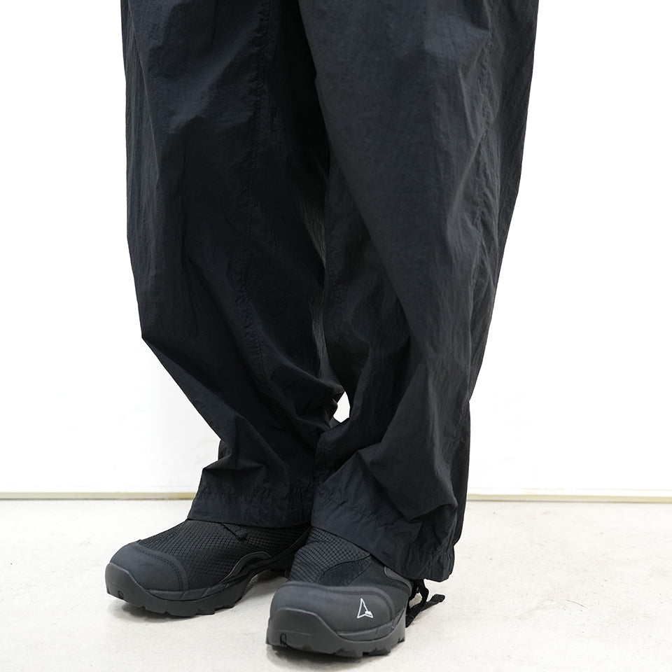 NYLON CARGO TROUSERS