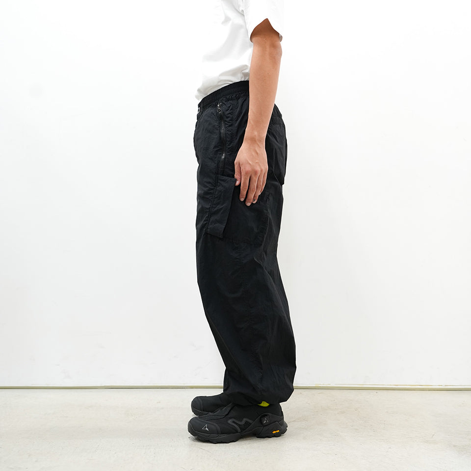 NYLON CARGO TROUSERS