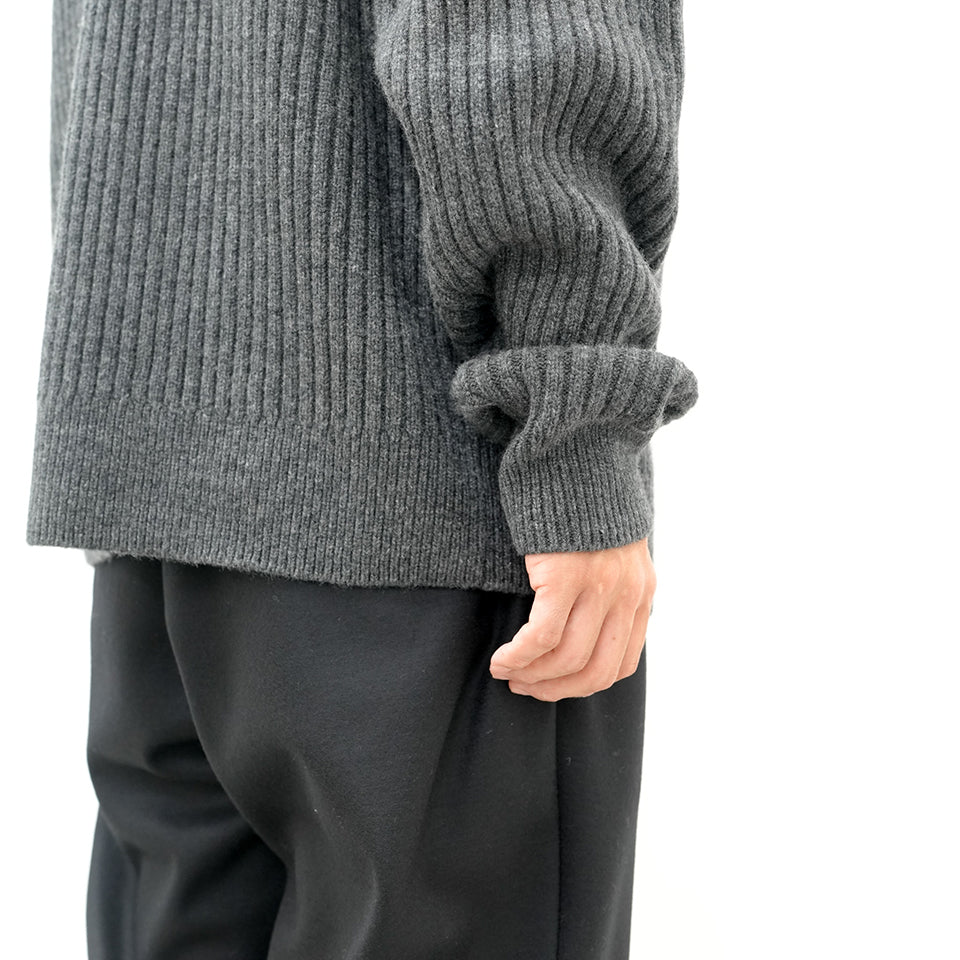 RIBBED BAGGY SWEATER [2 COLORS]