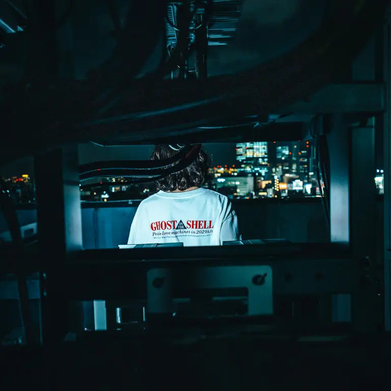SM-YS1-0000-C32/GS_SS TEE/GITS/WHITE