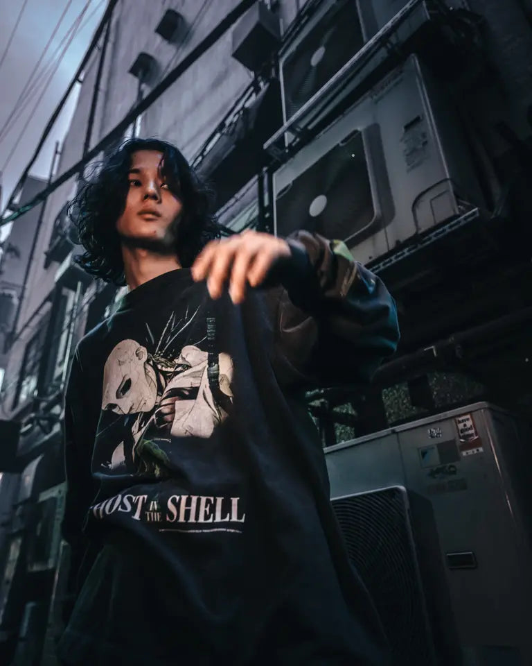 SM-YS1-0000-C33/GS_LS TEE/GITS/BLACK
