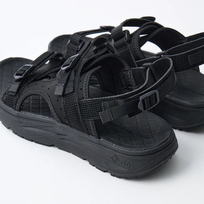 WM X rig footwear 'kuruka 2.0'