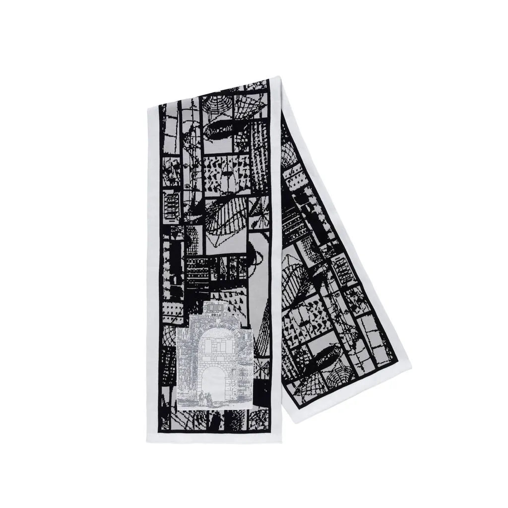 SYSTEM GRID KNIT SCARF