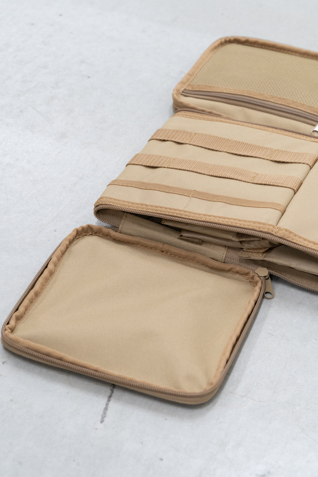 WHATNOT / MULTI STORAGE CASE TALL（2colors）