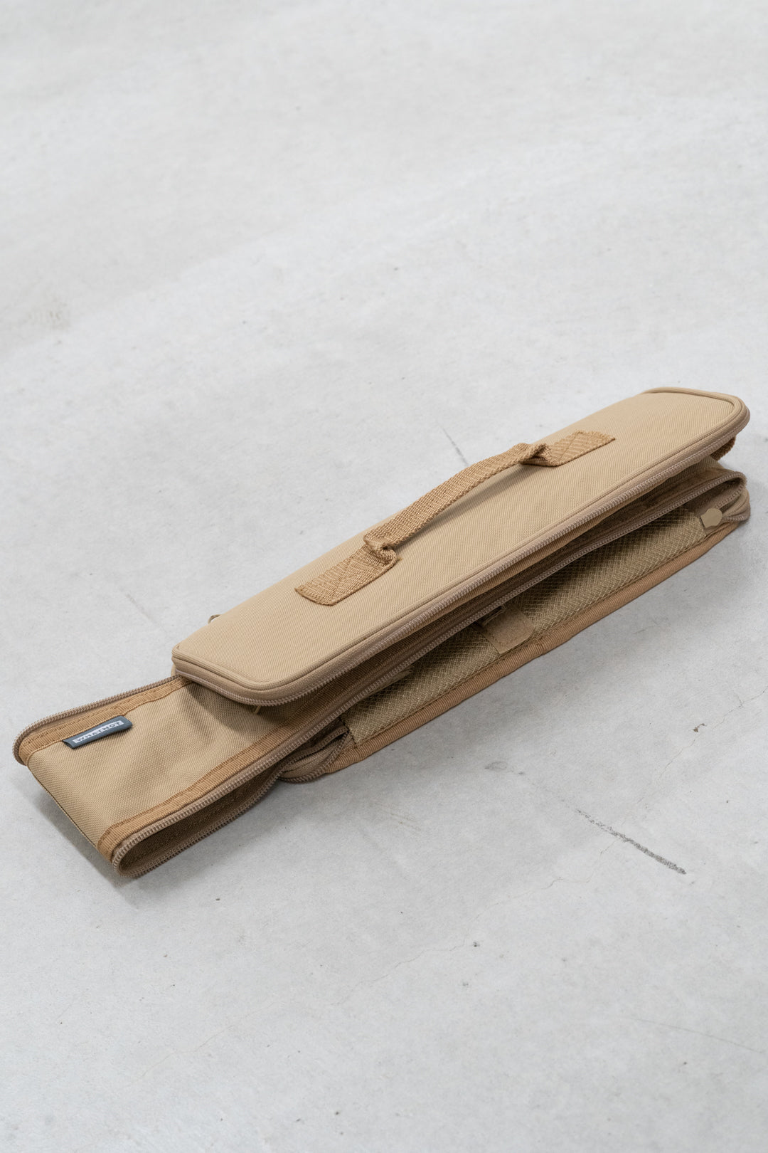 WHATNOT / MULTI STORAGE CASE WIDE（2colors）