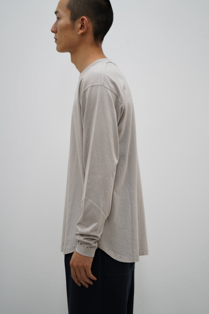 ROUND IN SIDE OUT T